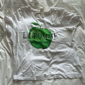 White Graphic tee with apple design